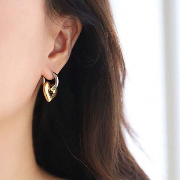 Gold and Silver Heart Hoop Earrings A1481 - Picture 2 of 4